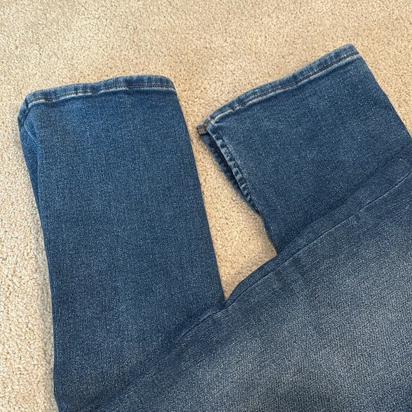 Express Skyscraper Mid Rise Medium Wash Jeans - Picture 5 of 9